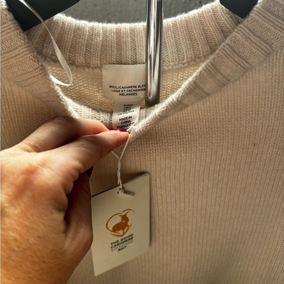 *Cashmere* BNWT - Picture 4 of 7